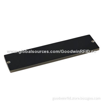 RFID metal tag run on metallic surfaces, without reflector and to be screw holes